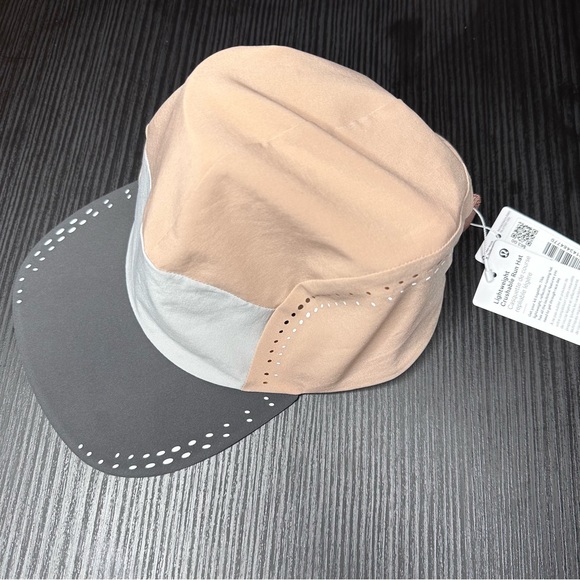 lululemon athletica Other - Lululemon Lightweight Crushable Run Hat NWT S/M (GGRE/PCLY/SEAL)